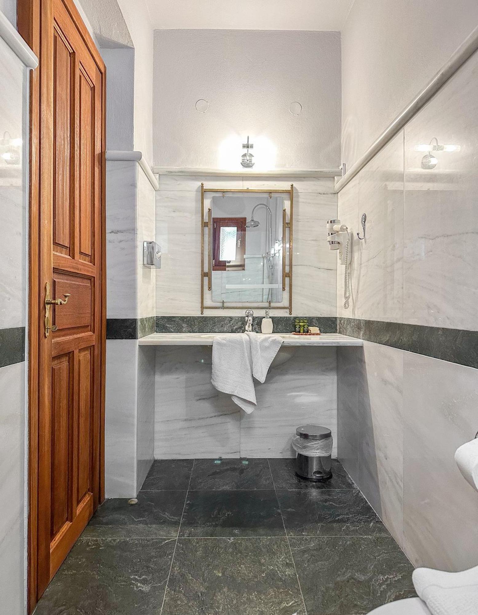 فندق Ourania'S Mansion مدينة سكياثوس الغرفة الصورة